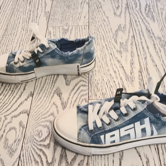 ASH KEDS *above see level* - Picture 5 of 13